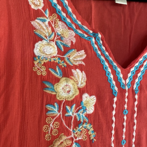 Cute Options Top -Large - Picture 3 of 12